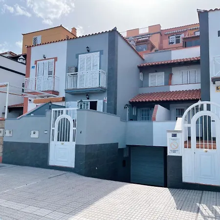 Апартаменты Primera Linea De Playa: Vistas Al Mar *