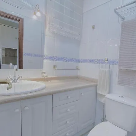 Primera Linea De Playa: Vistas Al Mar Apartment